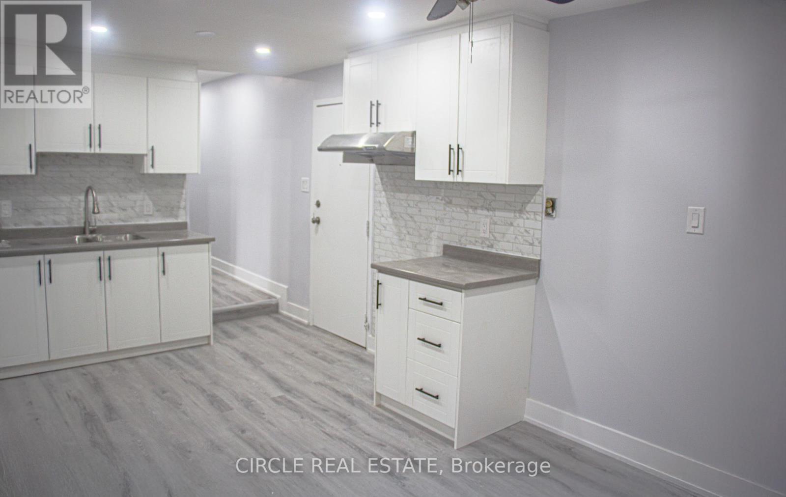 3 - 173 Main Street, Milton, Ontario  L9T 1N7 - Photo 1 - W12208410