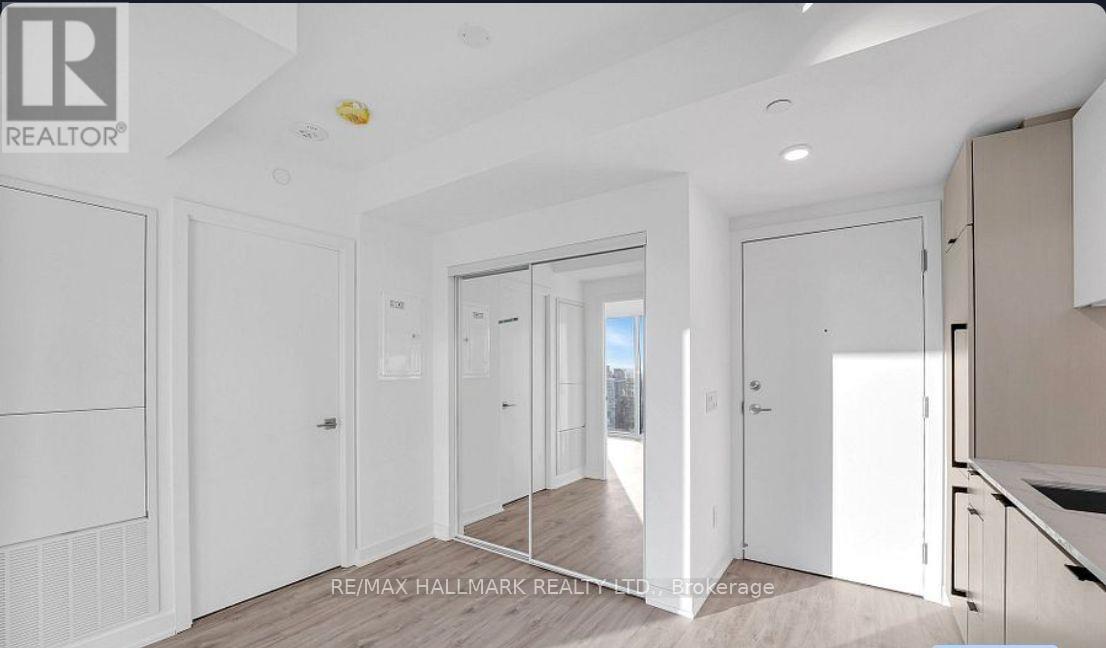 4817 - 252 Church Street, Toronto, Ontario  M5B 0E6 - Photo 18 - C12207945