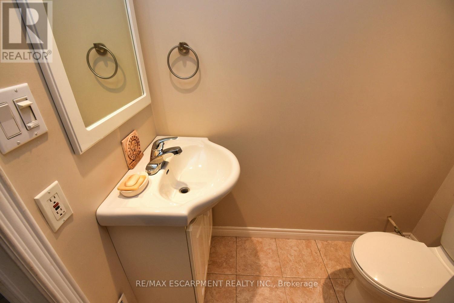 3674 Campden Road, Lincoln, Ontario  L0R 1G0 - Photo 23 - X12208316