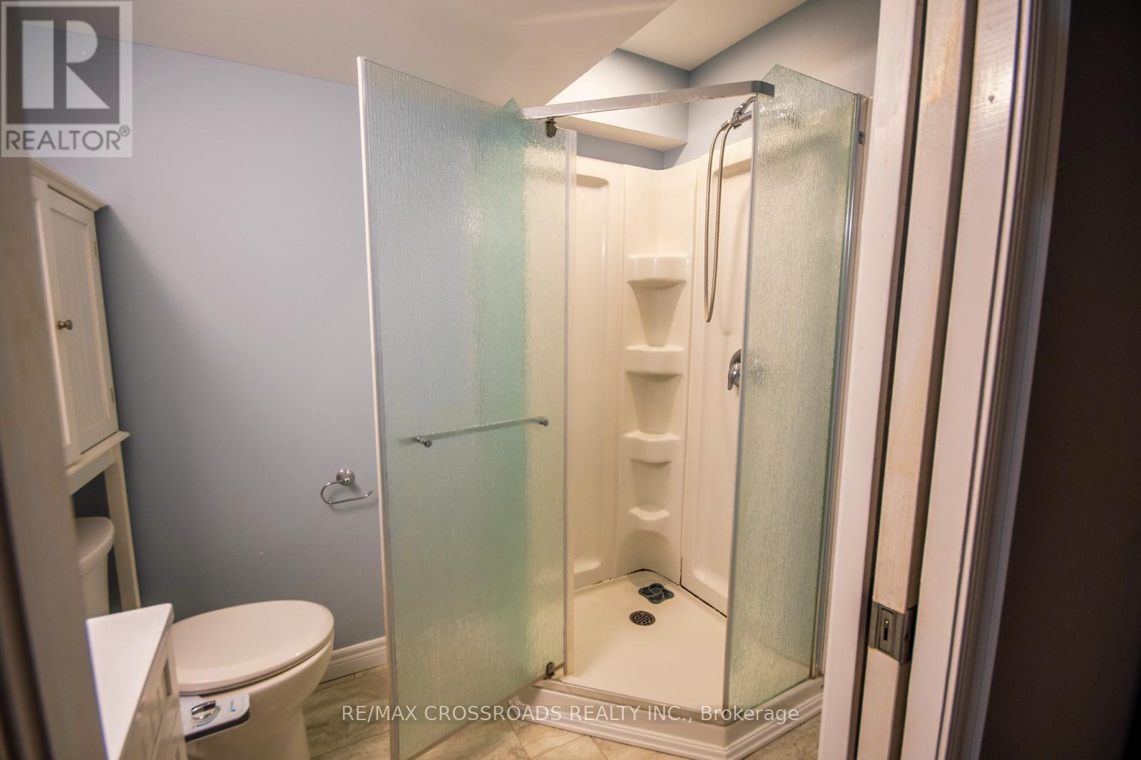 518 Isaiah Crescent, Kitchener, Ontario  N2E 0B4 - Photo 21 - X12208323