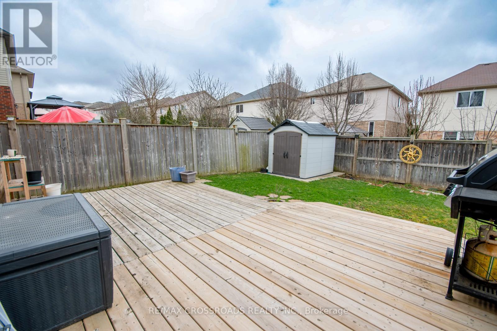518 Isaiah Crescent, Kitchener, Ontario  N2E 0B4 - Photo 22 - X12208323