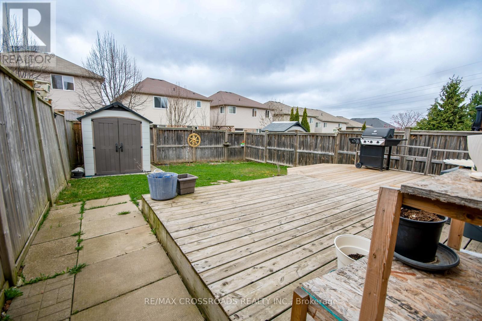 518 Isaiah Crescent, Kitchener, Ontario  N2E 0B4 - Photo 23 - X12208323
