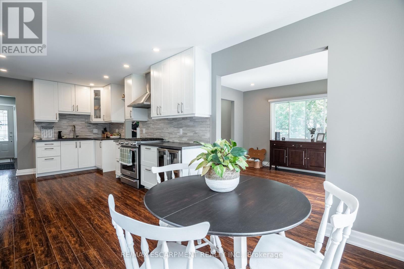 12 Southmeadow Court, Hamilton, Ontario  L8G 3H2 - Photo 13 - X12208364