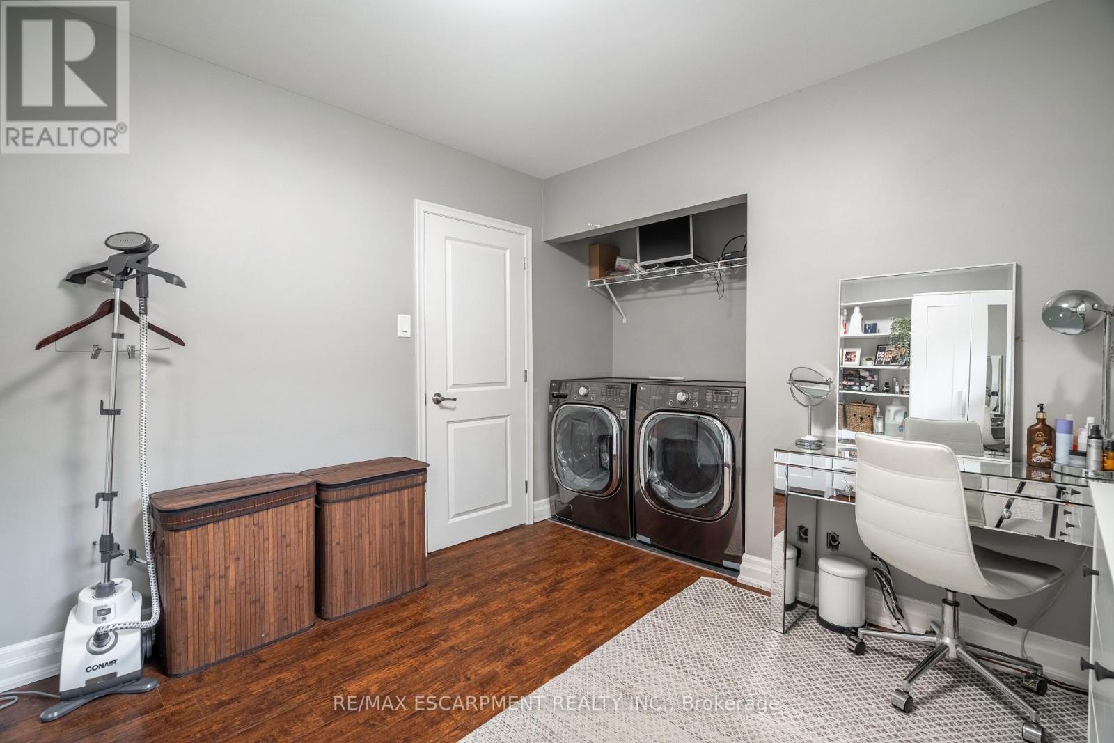 12 Southmeadow Court, Hamilton, Ontario  L8G 3H2 - Photo 21 - X12208364