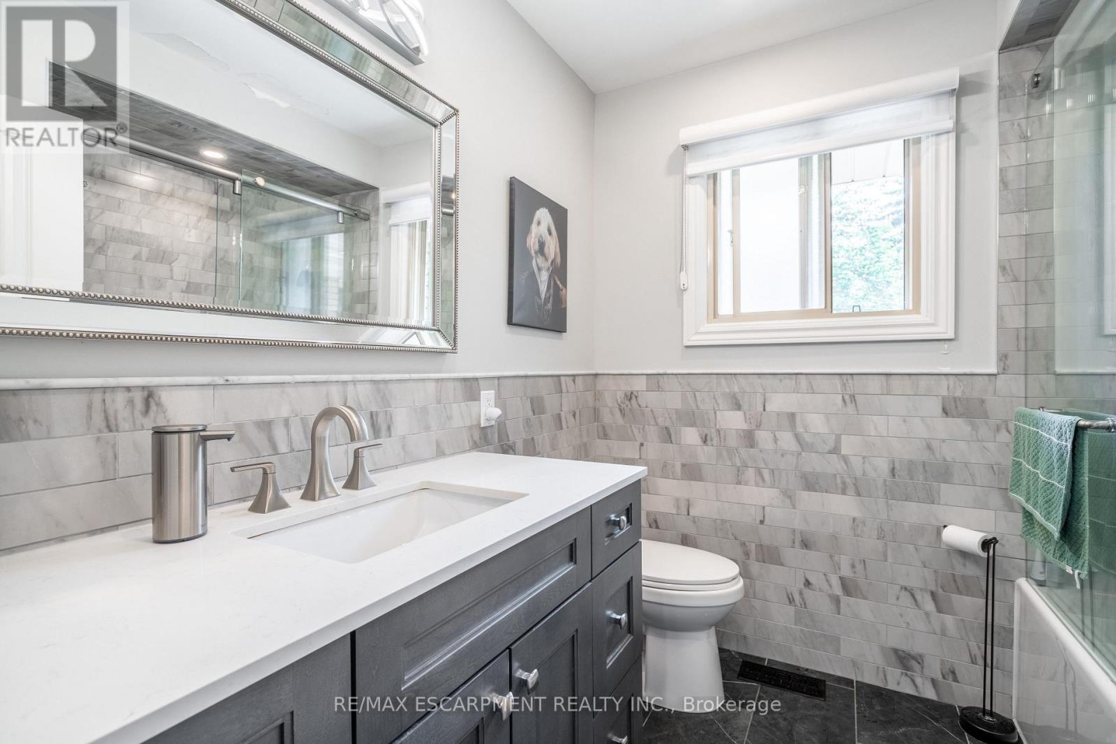 12 Southmeadow Court, Hamilton, Ontario  L8G 3H2 - Photo 39 - X12208364