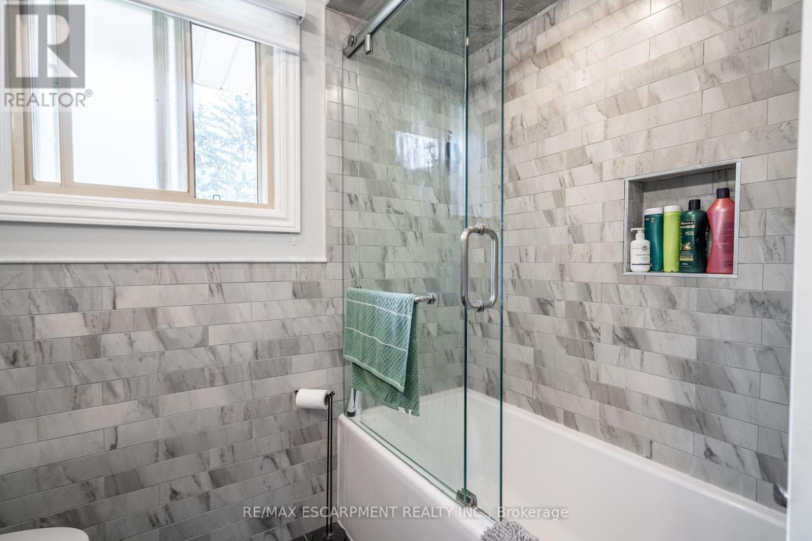 12 Southmeadow Court, Hamilton, Ontario  L8G 3H2 - Photo 40 - X12208364