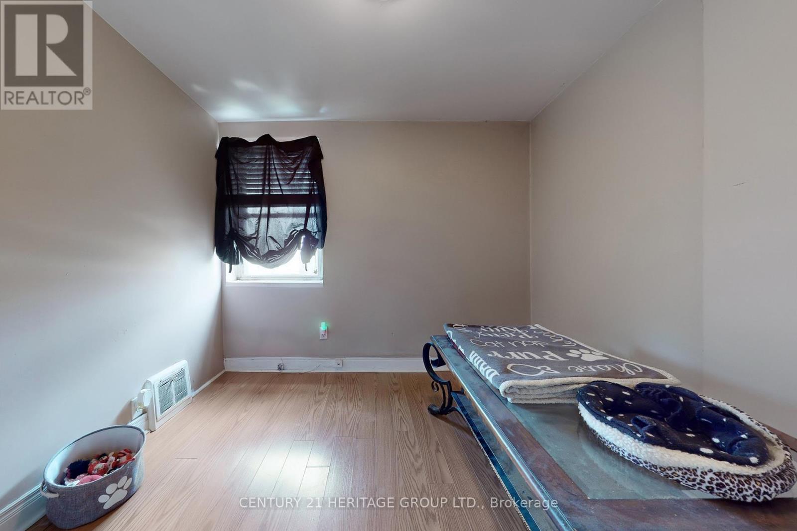 111 Shaw Street, Hamilton, Ontario  L8L 3P6 - Photo 13 - X12208378
