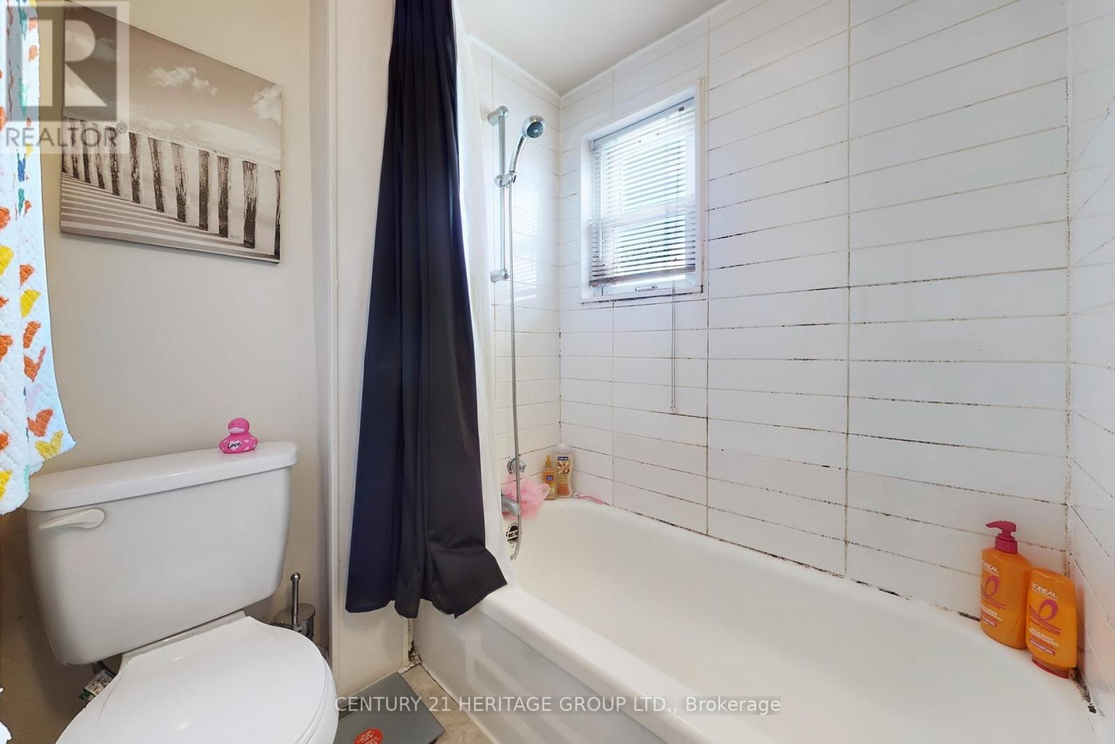 111 Shaw Street, Hamilton, Ontario  L8L 3P6 - Photo 16 - X12208378