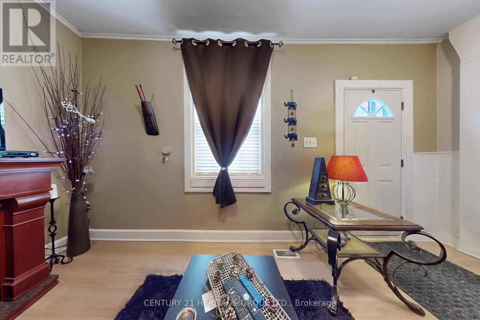111 Shaw Street, Hamilton, Ontario  L8L 3P6 - Photo 5 - X12208378