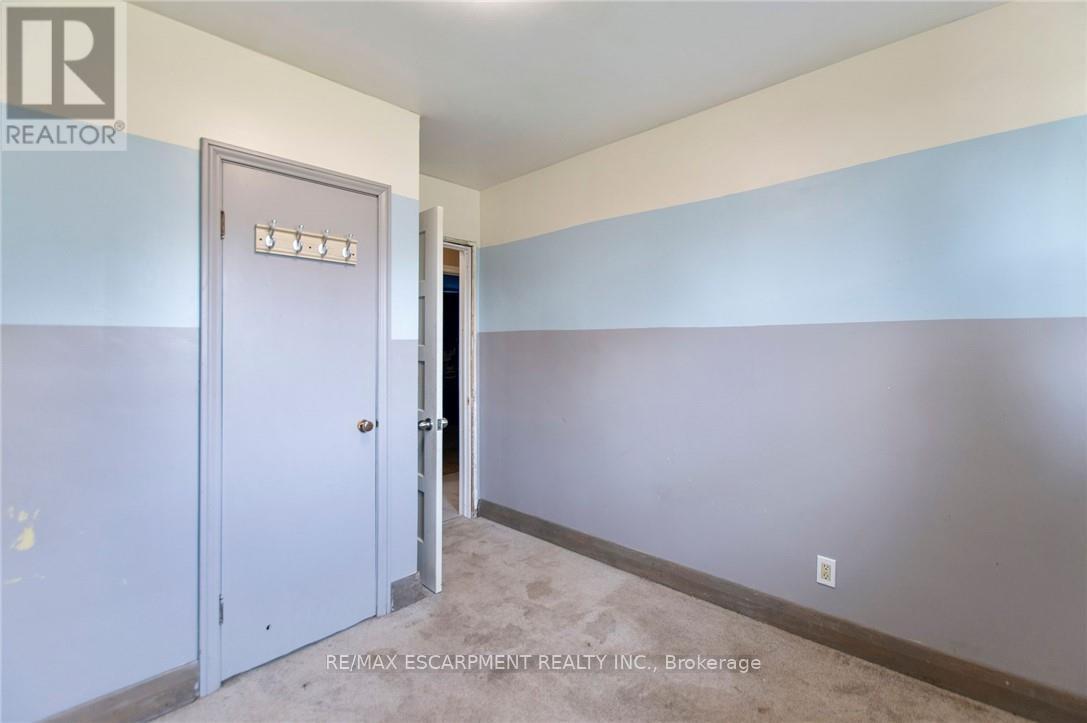 163 Rice Road, Welland, Ontario  L3C 2V7 - Photo 12 - X12208386