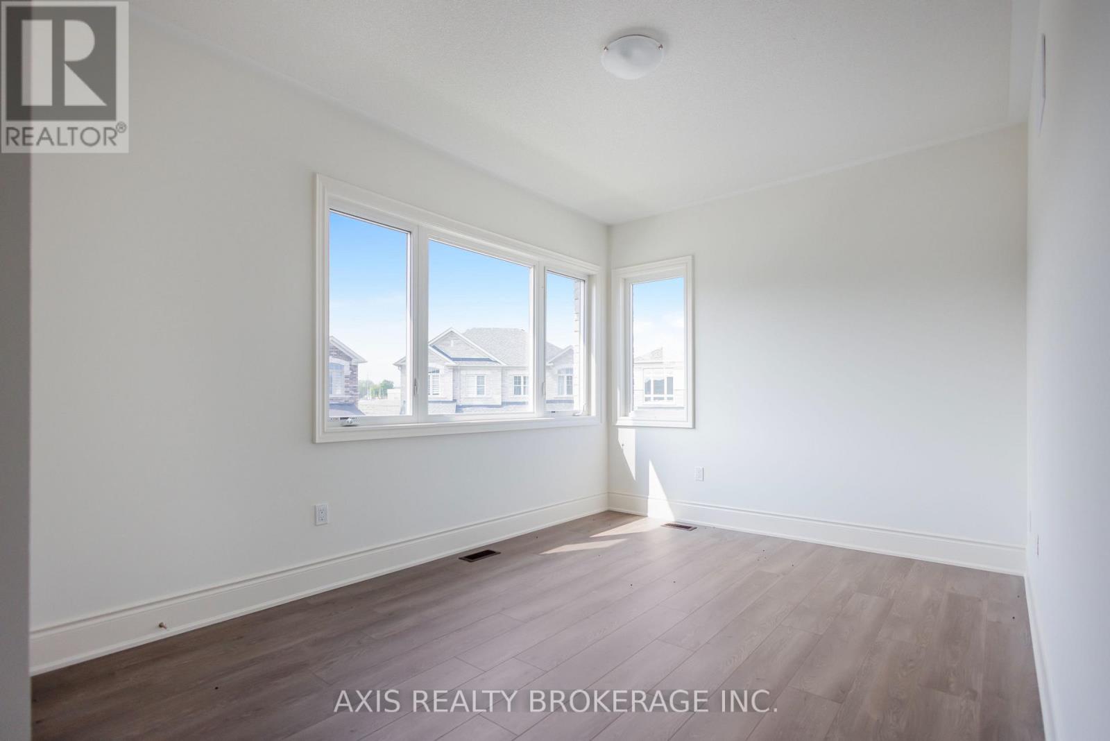 53 Holcomb Terrace, Hamilton, Ontario  L0R 2H1 - Photo 23 - X12208431