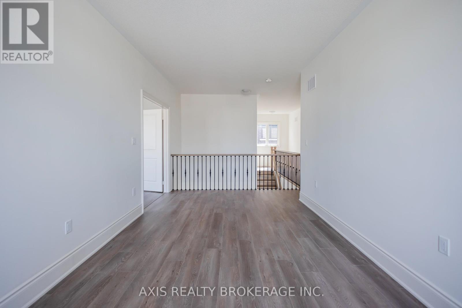53 Holcomb Terrace, Hamilton, Ontario  L0R 2H1 - Photo 27 - X12208431