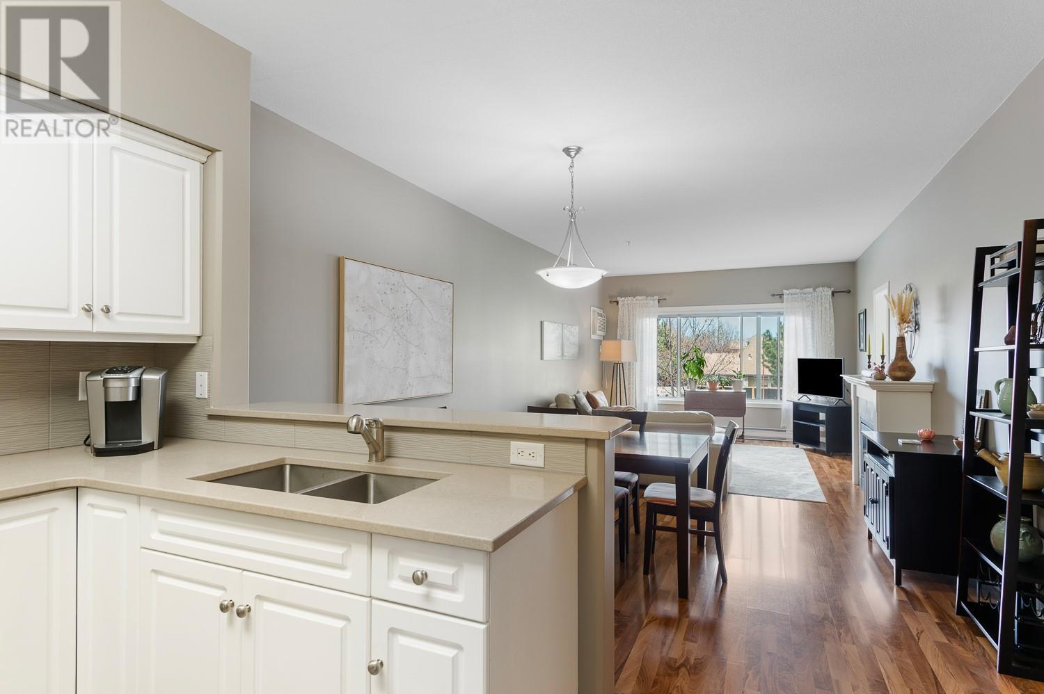 688 Lequime Road Unit# 201, Kelowna, British Columbia  V1W 1A3 - Photo 8 - 10342182