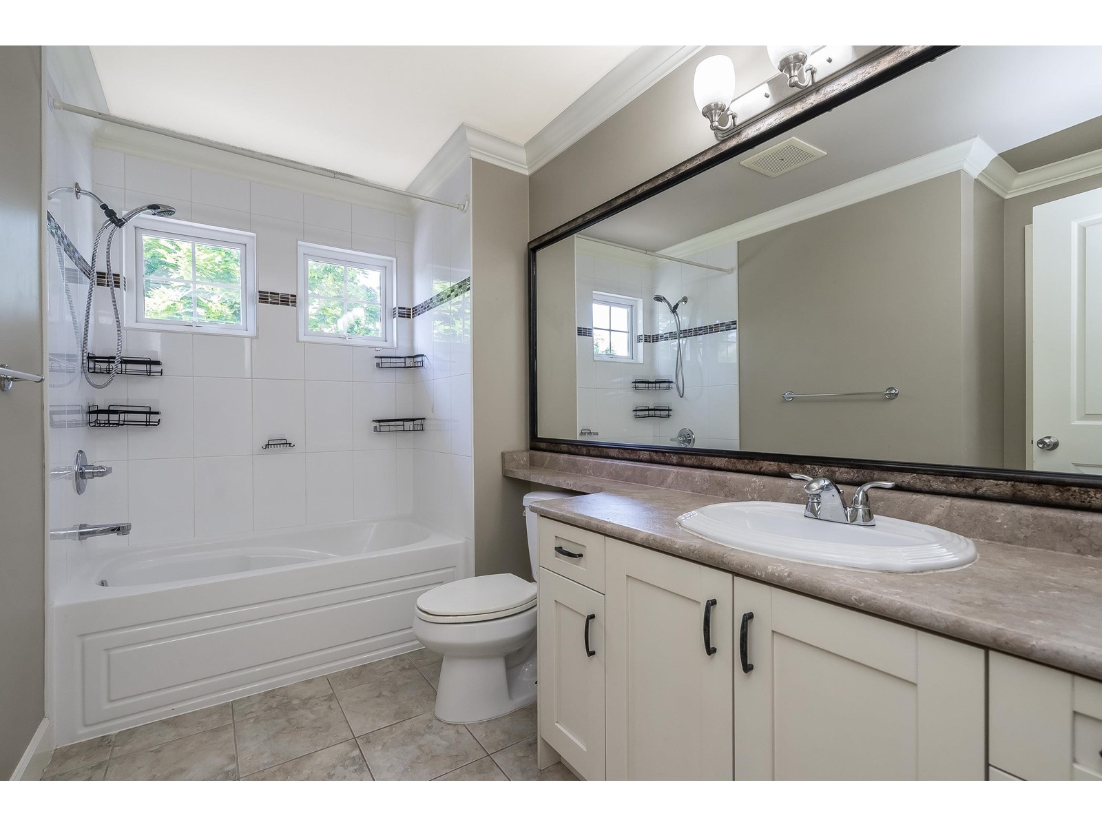 6844 195a Street, Surrey, British Columbia  V4N 5Z7 - Photo 19 - R3012808