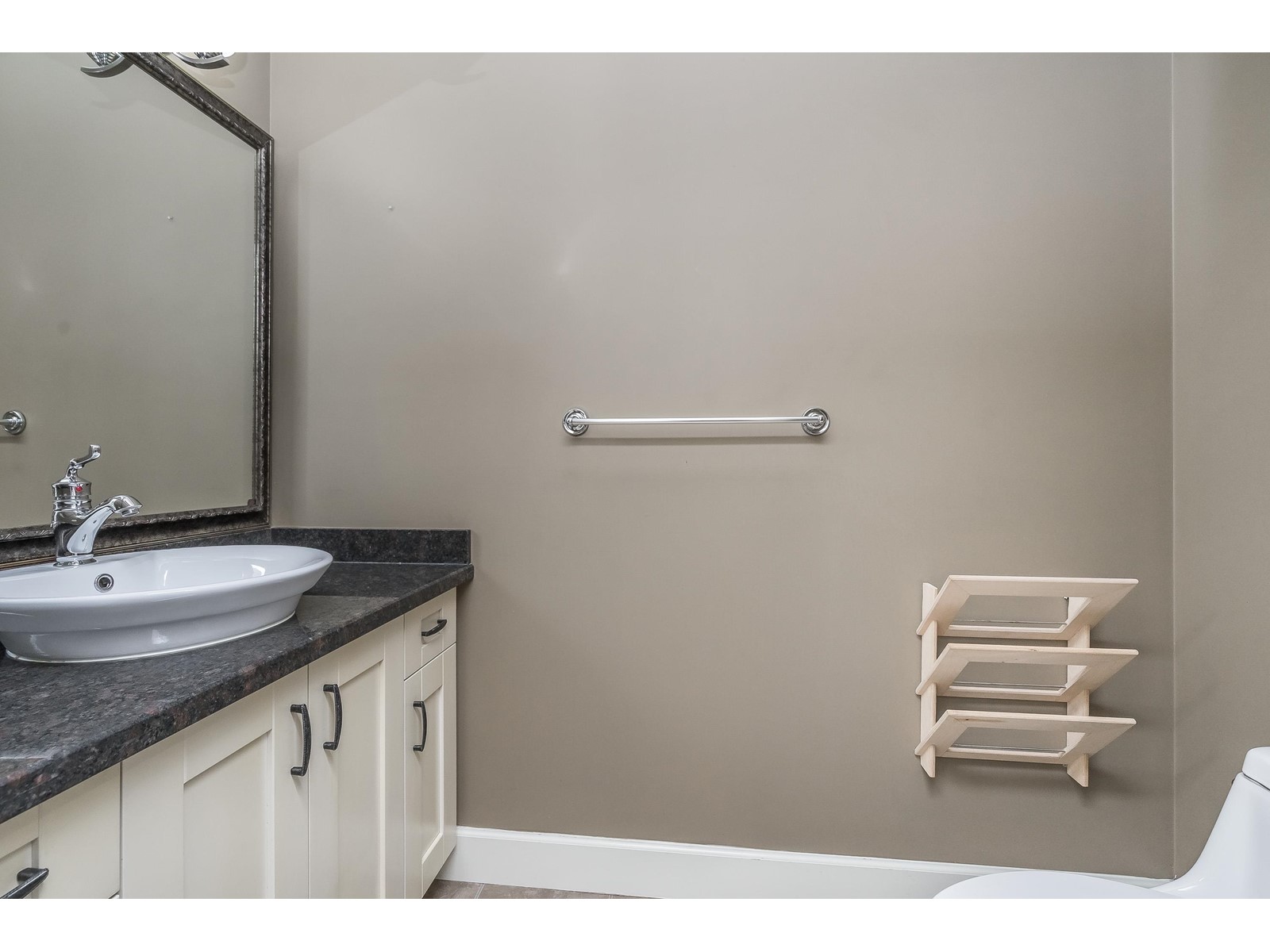 6844 195a Street, Surrey, British Columbia  V4N 5Z7 - Photo 16 - R3012808