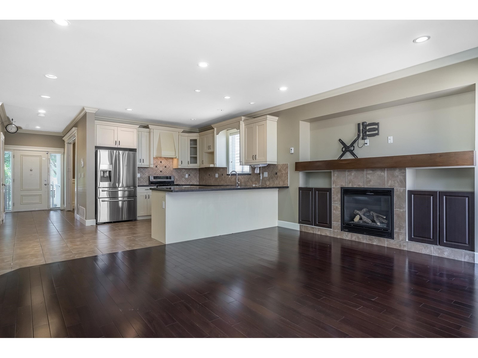 6844 195a Street, Surrey, British Columbia  V4N 5Z7 - Photo 13 - R3012808