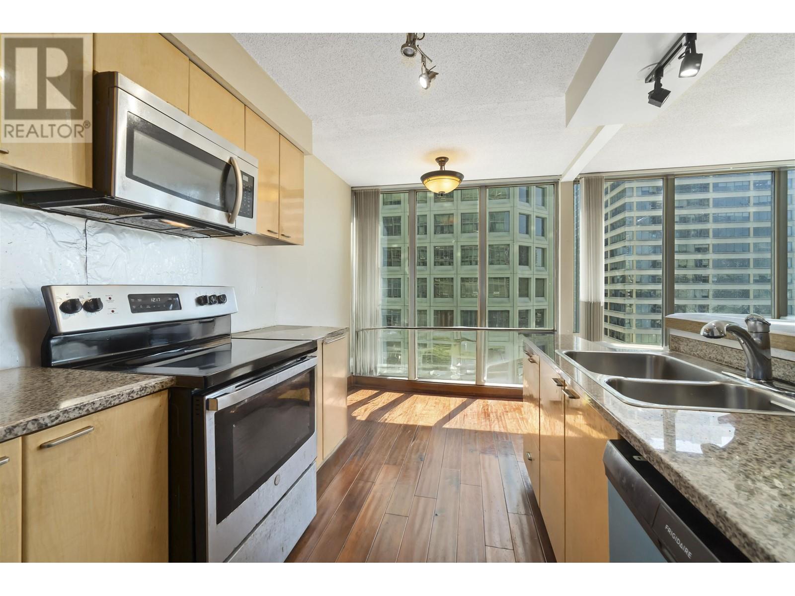 1106 1200 W Georgia Street, Vancouver, British Columbia  V6E 4R2 - Photo 11 - R3013401