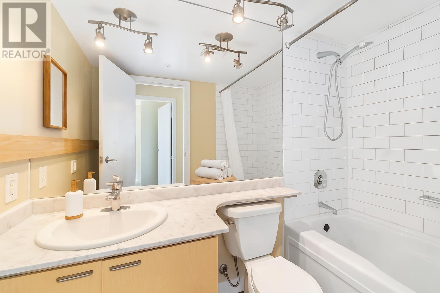 1106 1200 W Georgia Street, Vancouver, British Columbia  V6E 4R2 - Photo 5 - R3013401