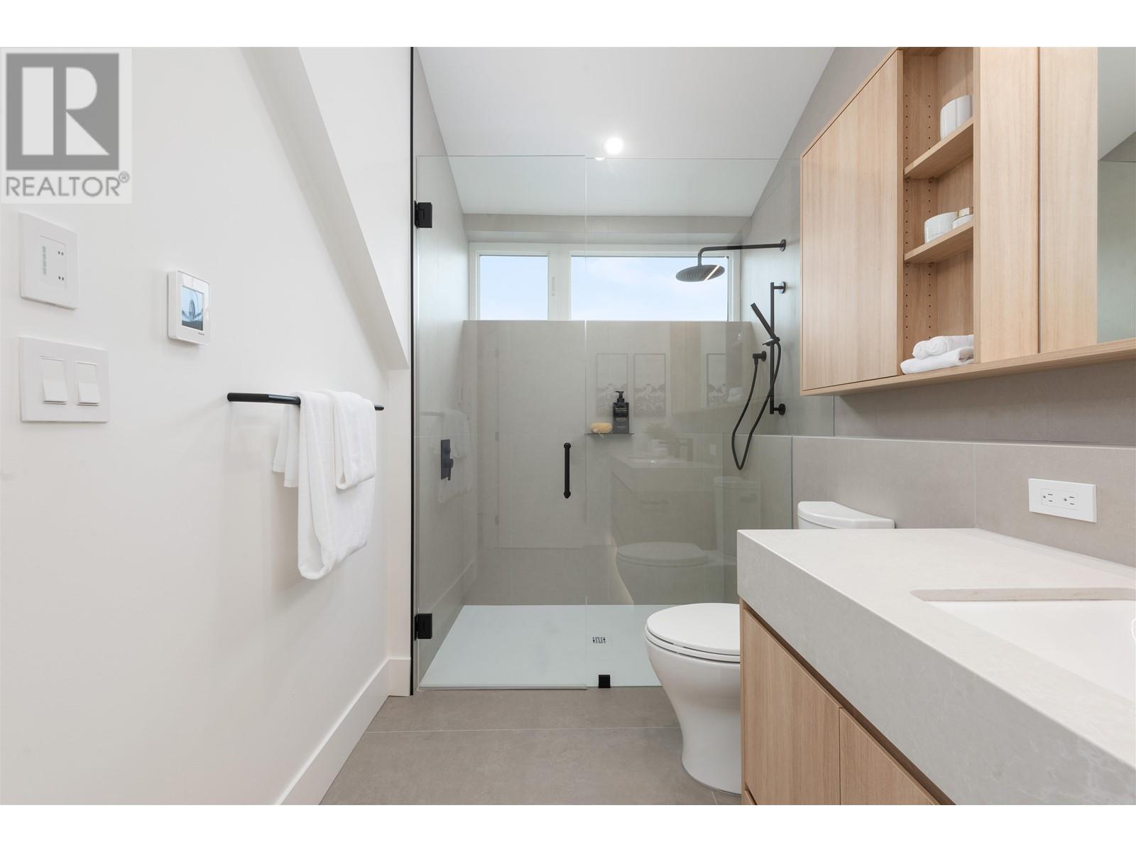 1 3151 W 10th Avenue, Vancouver, British Columbia  V6K 2L1 - Photo 16 - R3013410