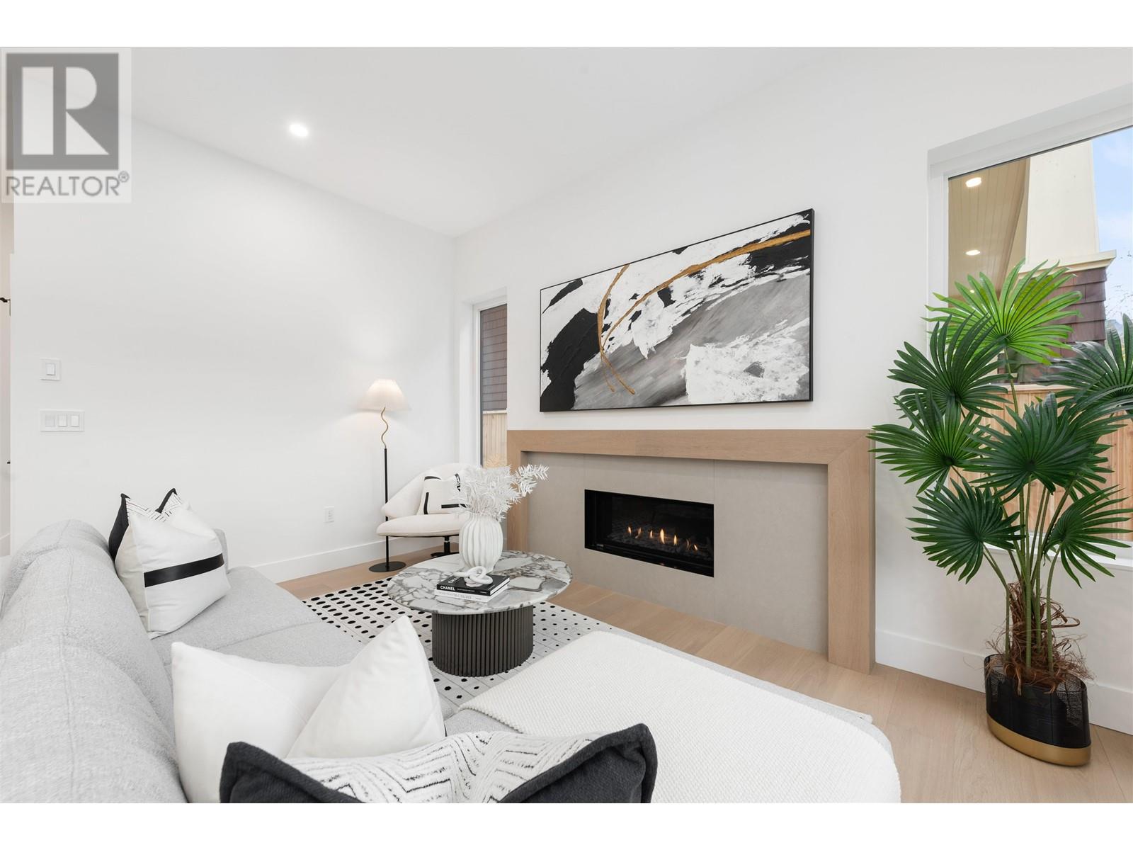 1 3151 W 10th Avenue, Vancouver, British Columbia  V6K 2L1 - Photo 5 - R3013410