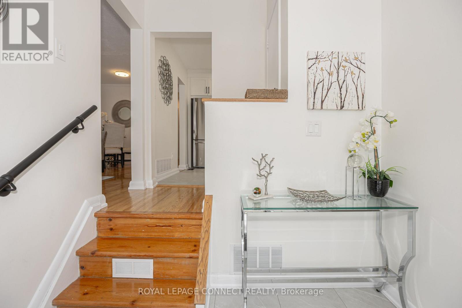 44 Falaise Road, Toronto, Ontario  M1E 3B8 - Photo 1 - E12199993