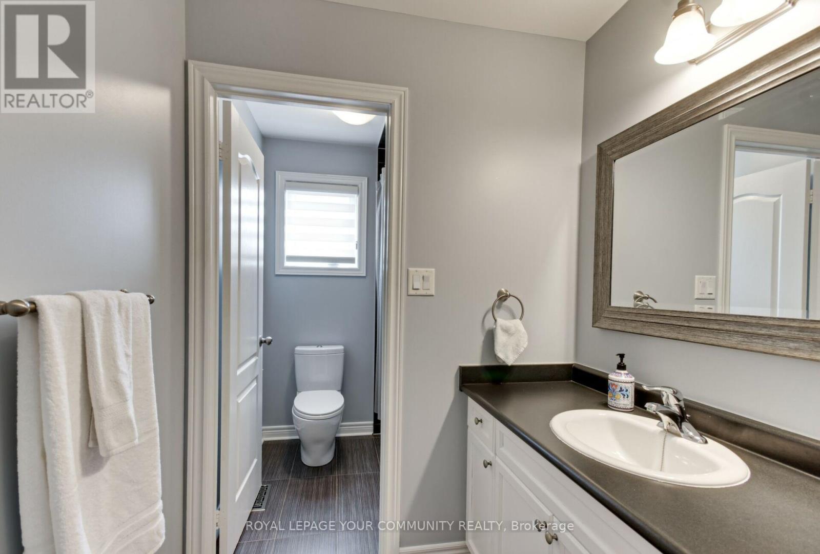 63 Cousteau Drive, Bradford West Gwillimbury (Bradford), Ontario  L3Z 0H8 - Photo 41 - N12145909