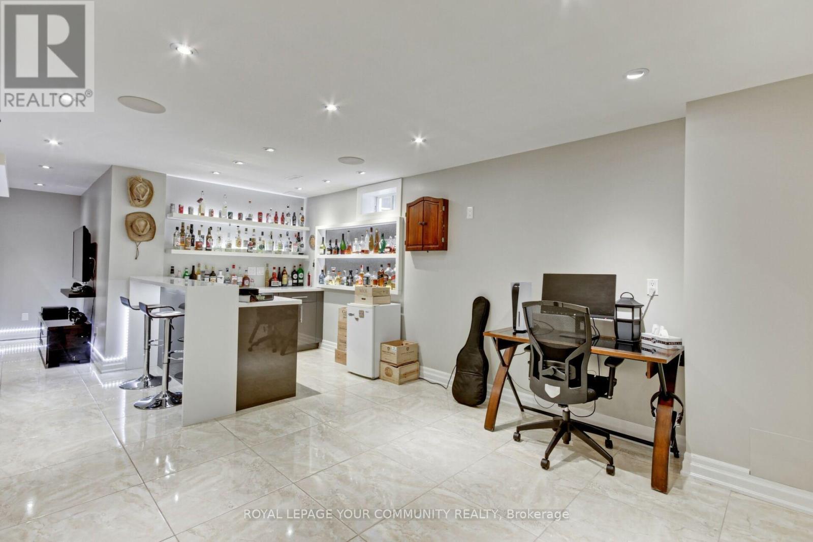63 Cousteau Drive, Bradford West Gwillimbury, Ontario  L3Z 0H8 - Photo 45 - N12145909