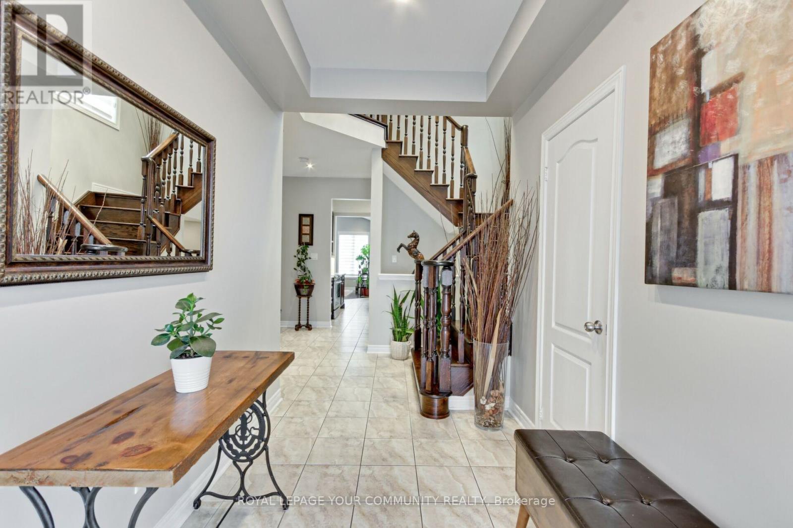 63 Cousteau Drive, Bradford West Gwillimbury, Ontario  L3Z 0H8 - Photo 5 - N12145909