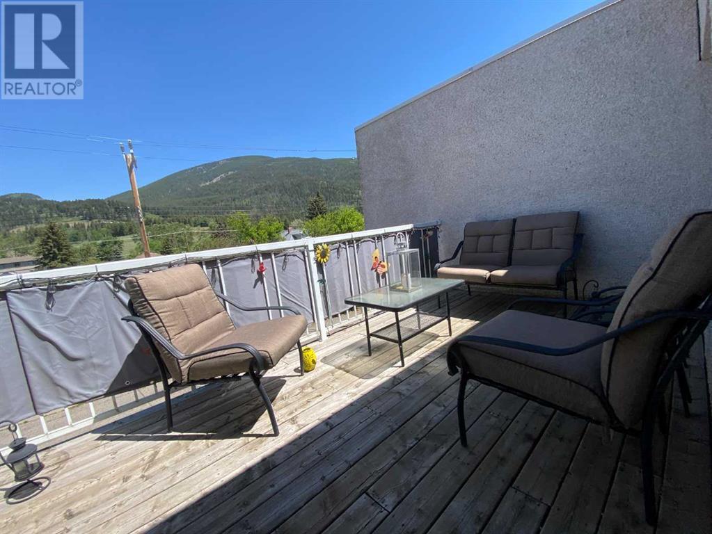 Property at 4, 12331 20 Avenue image 2