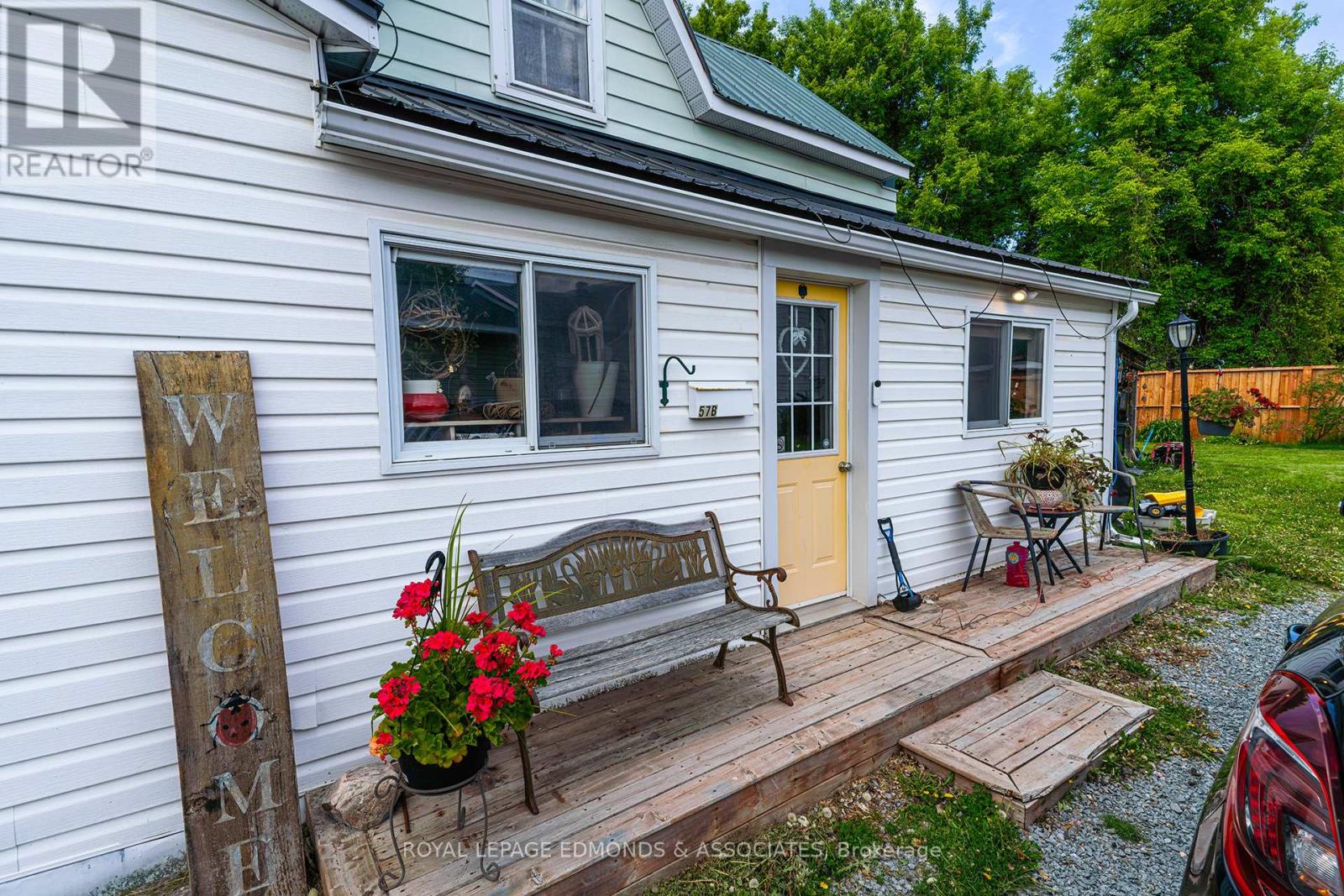57 Lochiel Street S, Renfrew, Ontario  K7V 1W4 - Photo 3 - X12208460