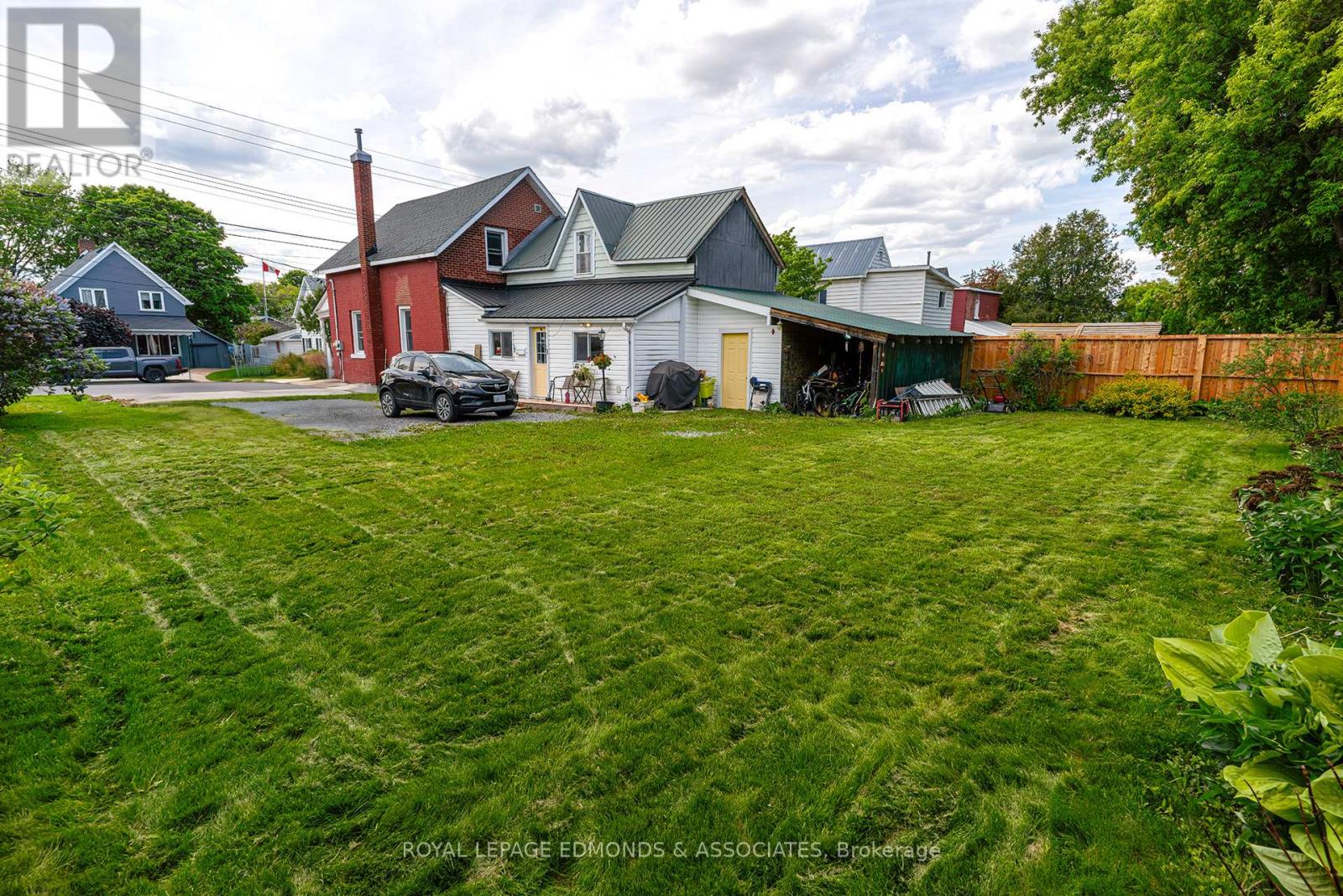 57 Lochiel Street S, Renfrew, Ontario  K7V 1W4 - Photo 4 - X12208460