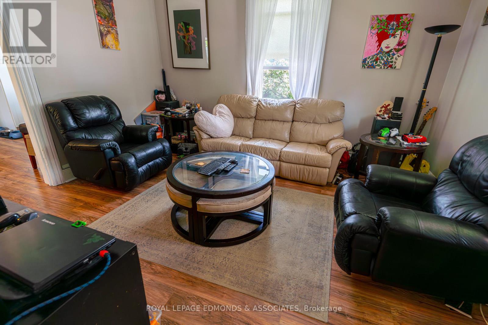 57 Lochiel Street S, Renfrew, Ontario  K7V 1W4 - Photo 9 - X12208460