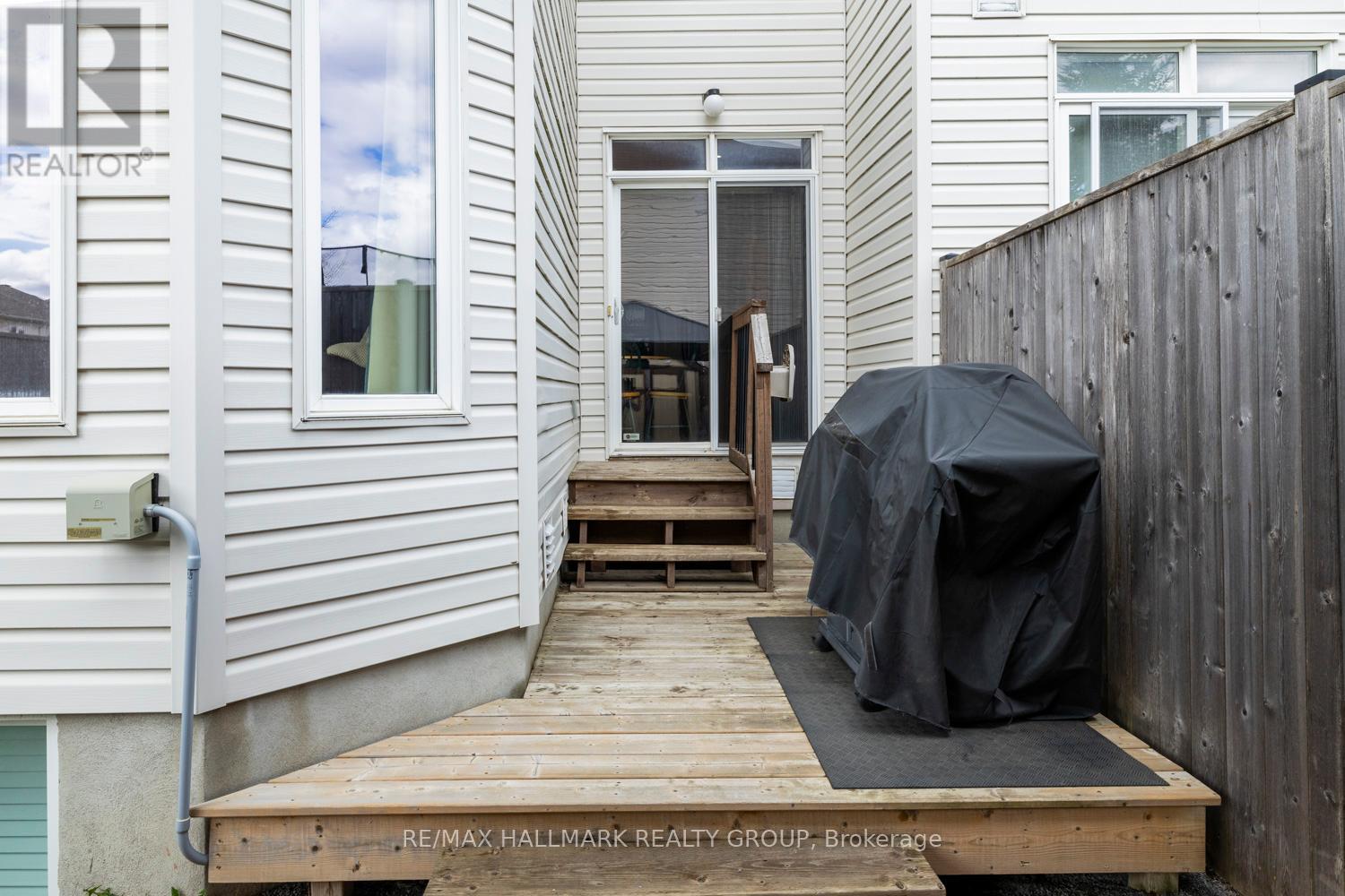 202 Waymark Crescent, Ottawa, Ontario  K2M 0A6 - Photo 30 - X12208470