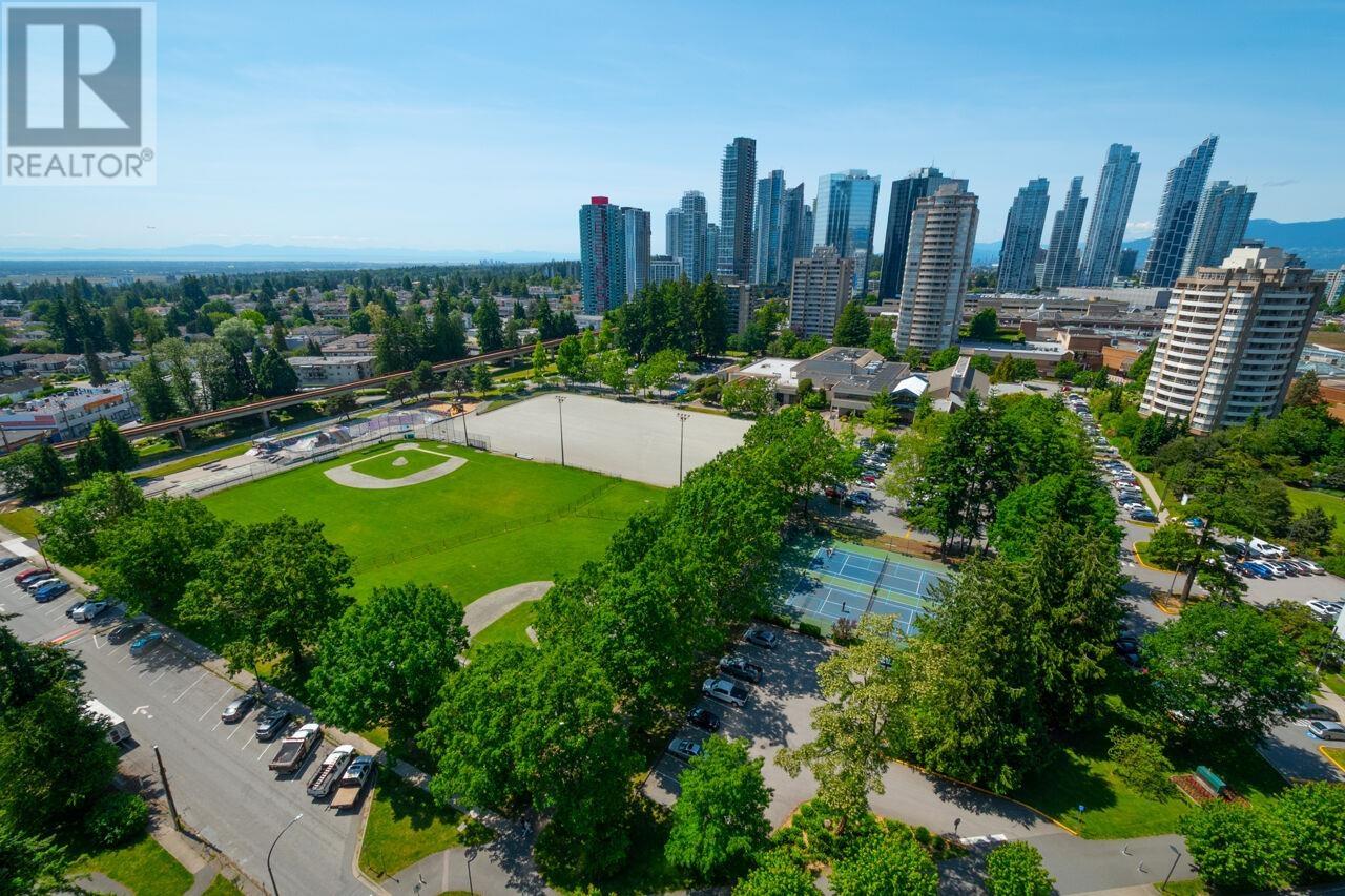 2104 4900 Lennox Lane, Burnaby, British Columbia  V5H 0G9 - Photo 19 - R3013409