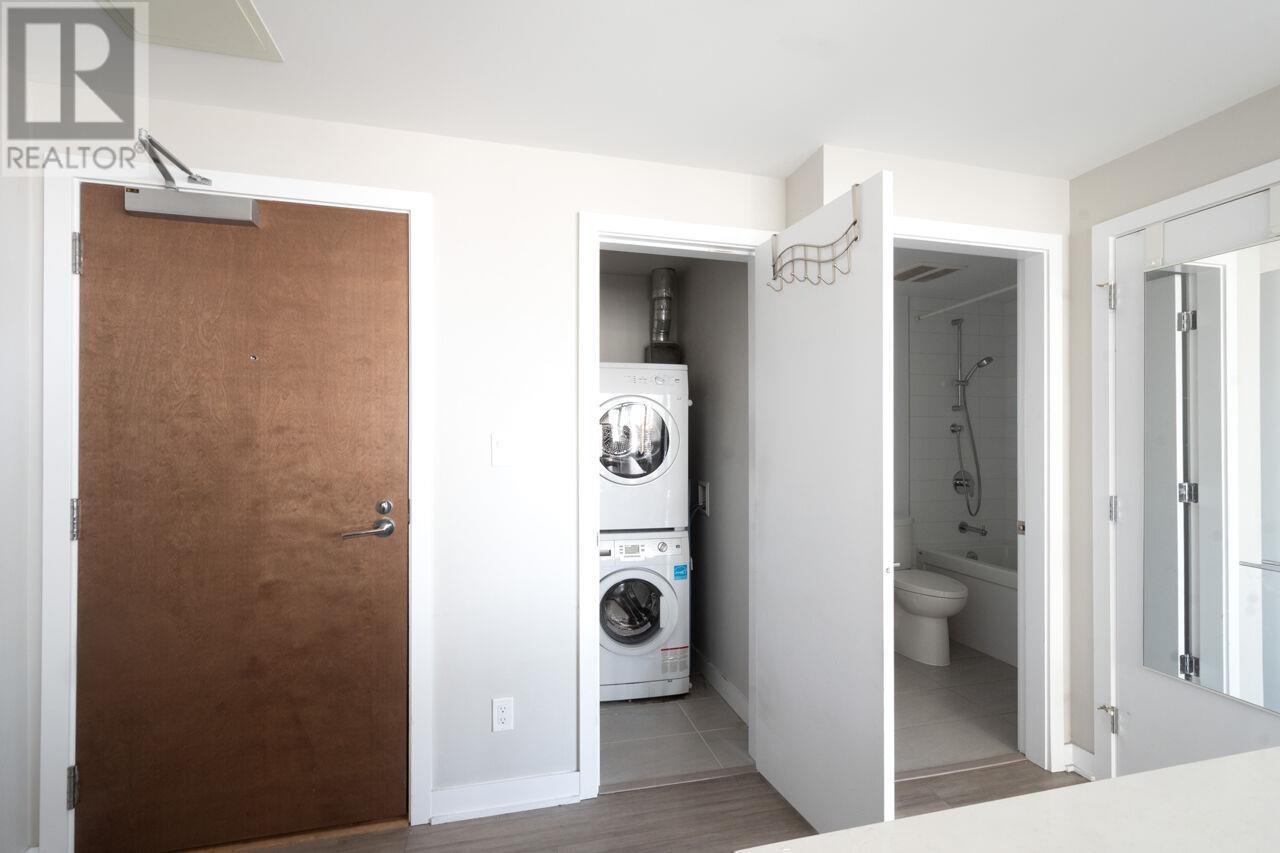 2104 4900 Lennox Lane, Burnaby, British Columbia  V5H 0G9 - Photo 14 - R3013409