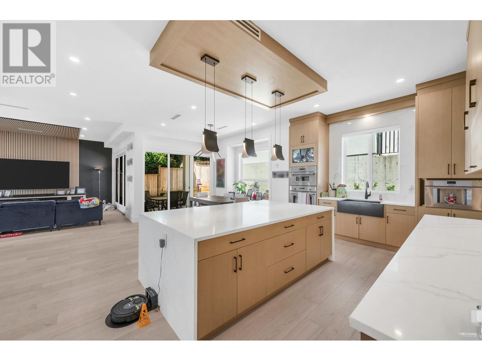 5243 Carson Street, Burnaby, British Columbia  V5J 2Z3 - Photo 5 - R3013268