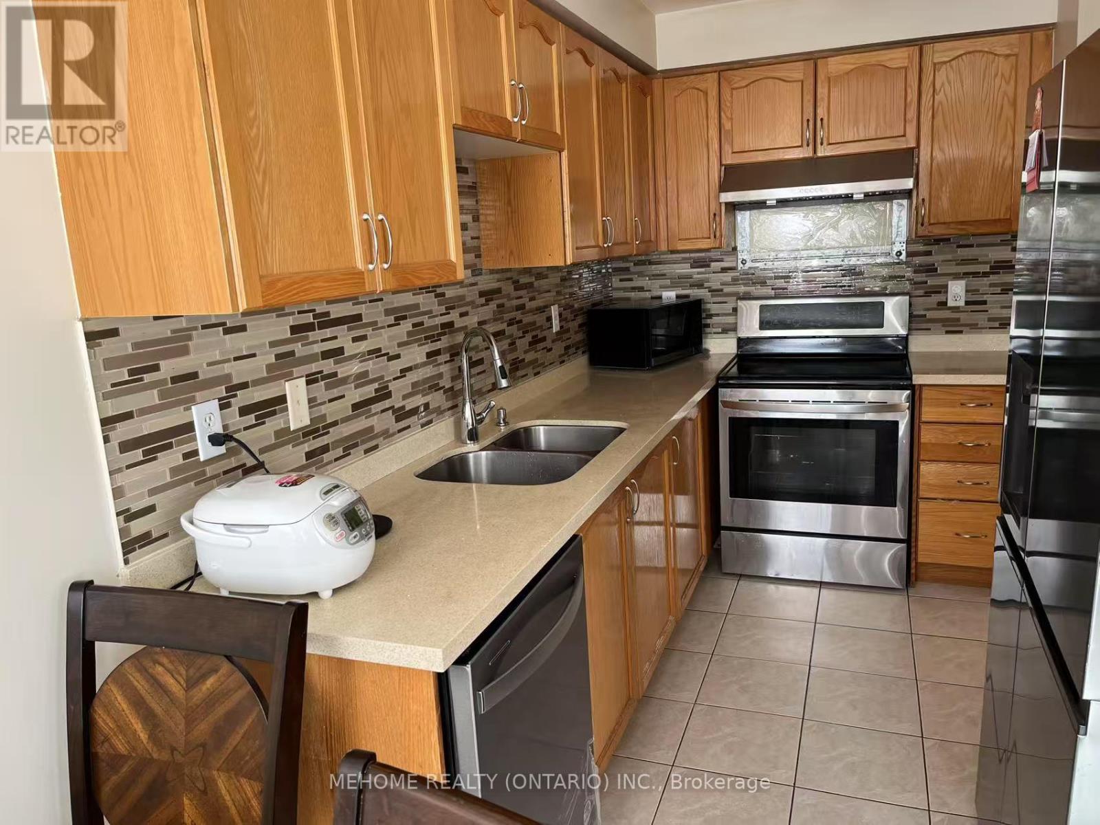 123 Rideau Drive, Richmond Hill (Langstaff), Ontario  L4B 4P2 - Photo 1 - N12208461