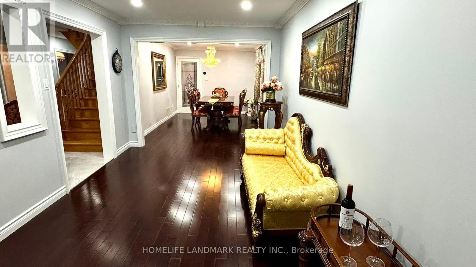 4 Pine Bough Manor, Richmond Hill (Devonsleigh), Ontario  L4S 1A4 - Photo 3 - N12208465