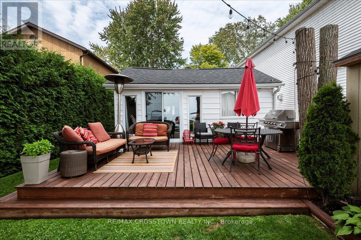 2301 Crystal Beach Road, Innisfil, Ontario  L9S 3W8 - Photo 5 - N12208471