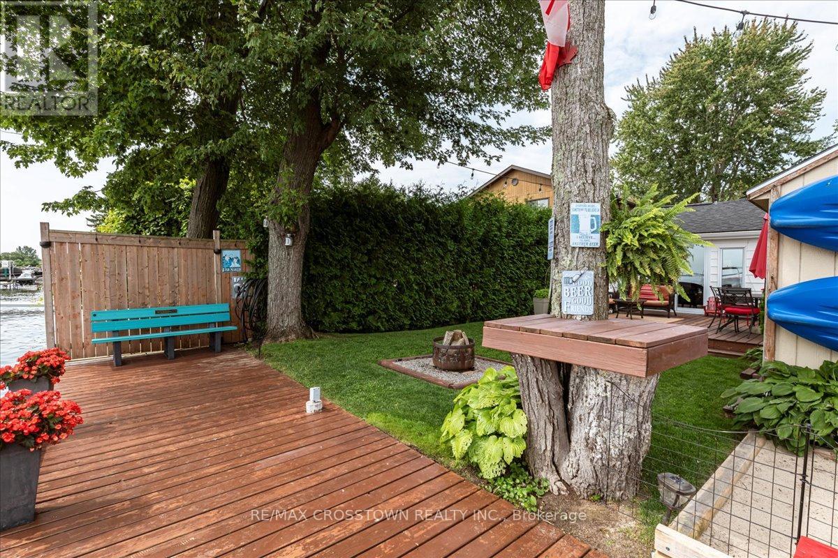 2301 Crystal Beach Road, Innisfil, Ontario  L9S 3W8 - Photo 6 - N12208471
