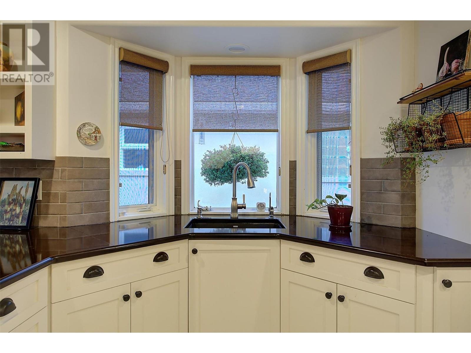 3889 Gallaghers Grange, Kelowna, British Columbia  V1W 3Z9 - Photo 16 - 10346804