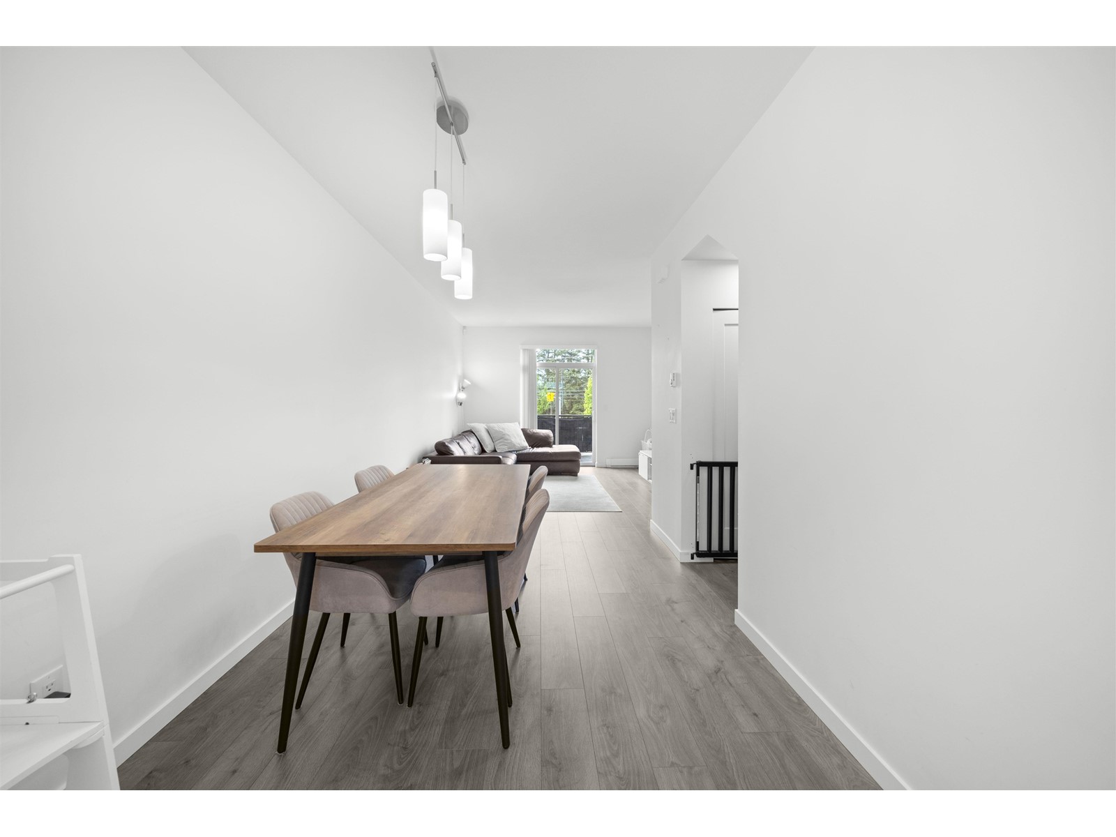 150 15235 Sitka Drive, Surrey, British Columbia  V3S 0A9 - Photo 6 - R3001264