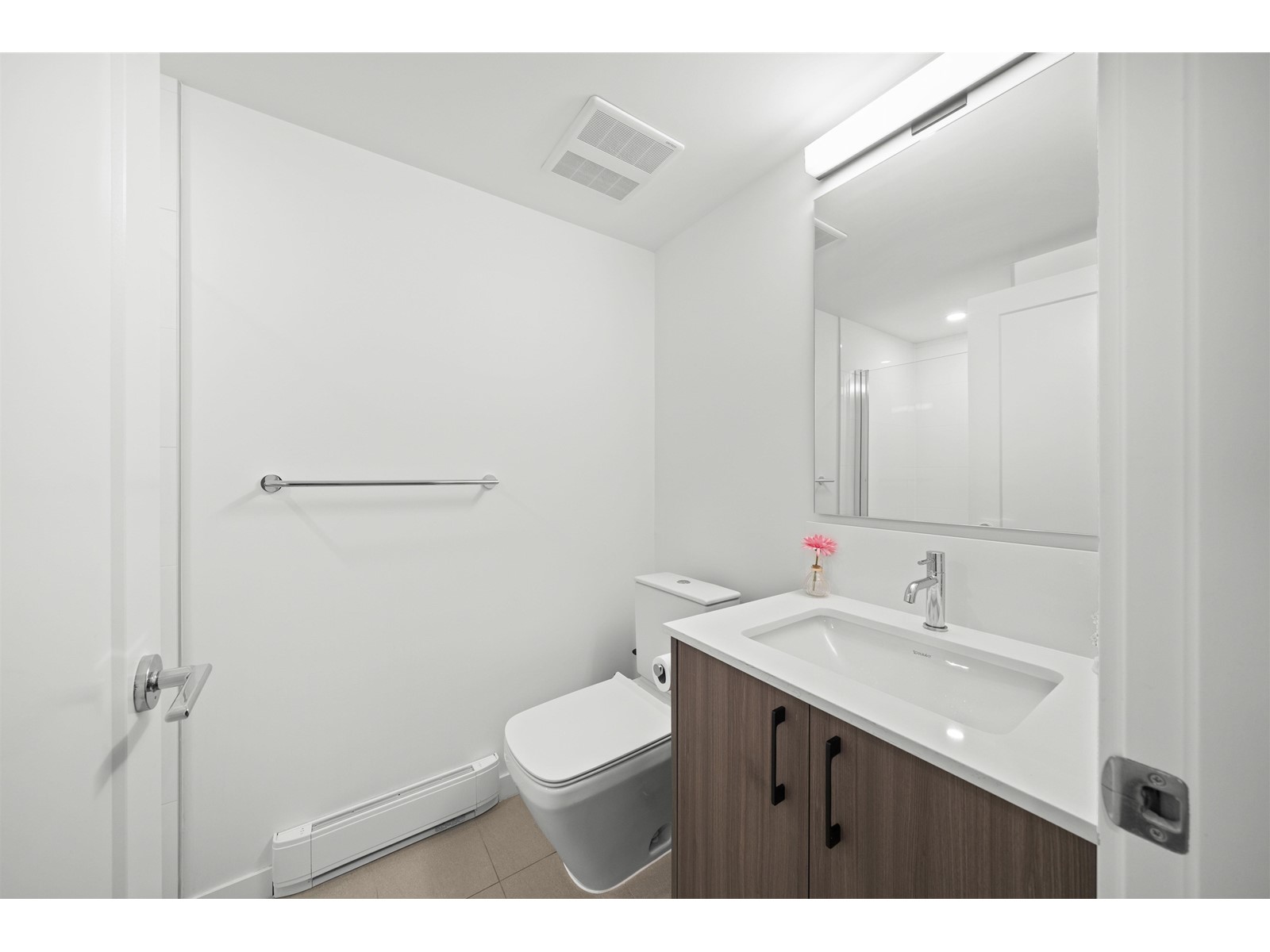 150 15235 Sitka Drive, Surrey, British Columbia  V3S 0A9 - Photo 4 - R3001264