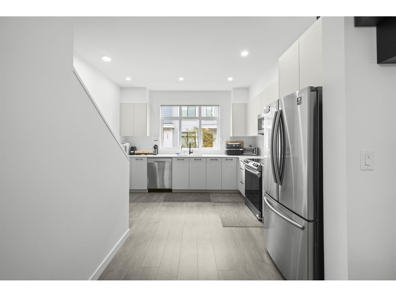 150 15235 Sitka Drive, Surrey, British Columbia  V3S 0A9 - Photo 11 - R3001264
