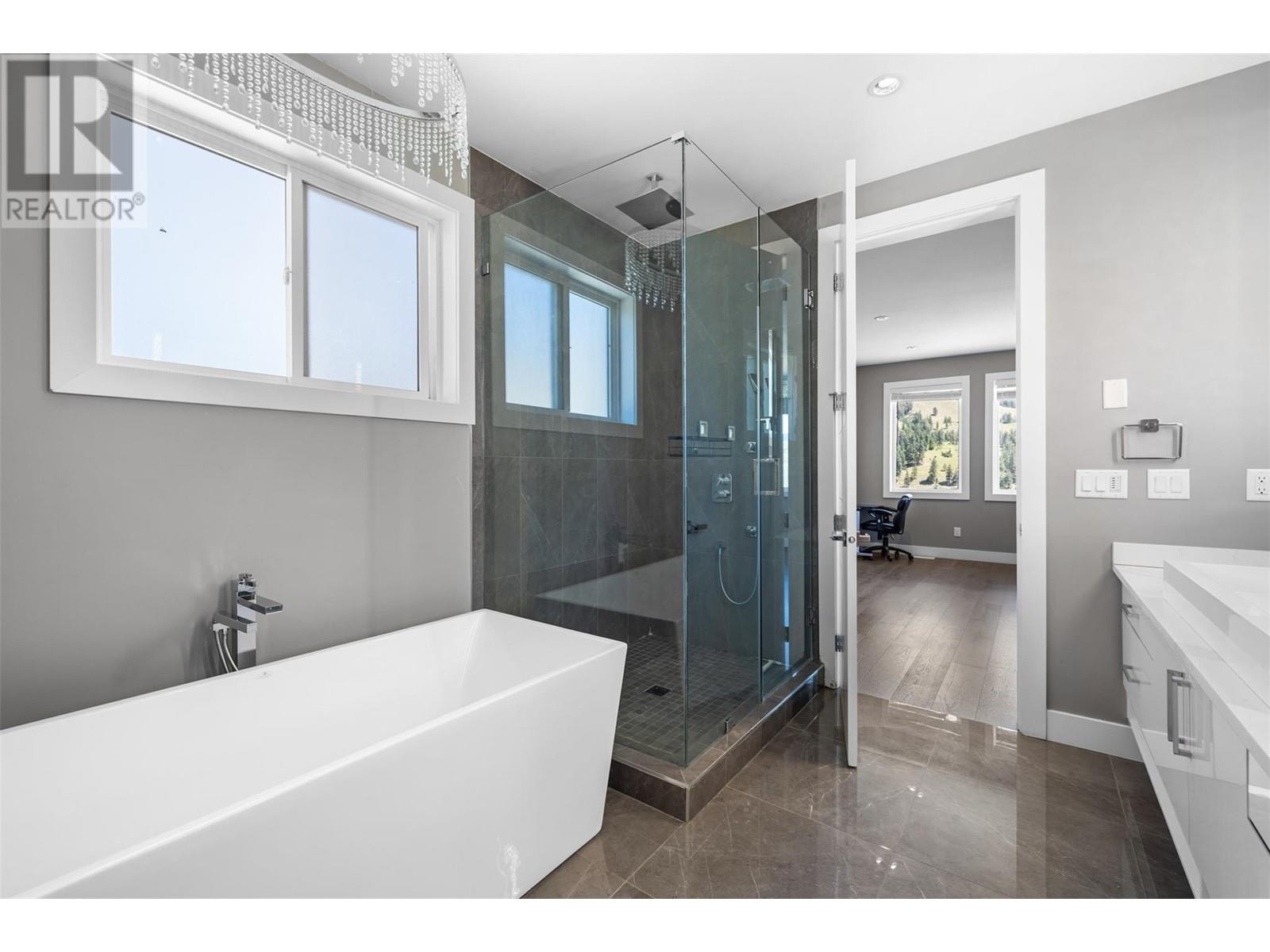1122 Stockley Street, Kelowna, British Columbia  V1P 1R6 - Photo 28 - 10351446
