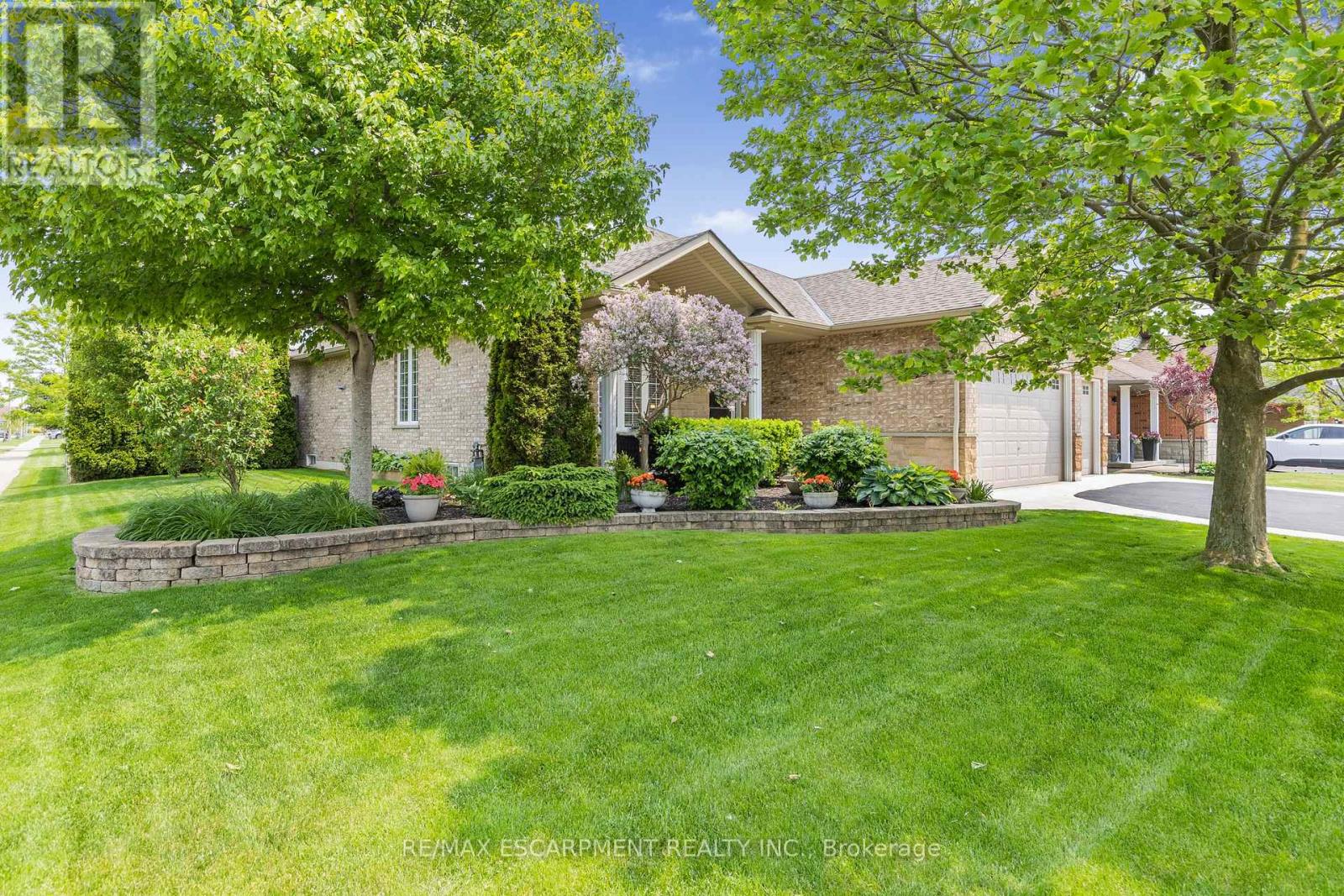 14 Mapleview Drive, Haldimand, Ontario  N0A 1H0 - Photo 3 - X12208467