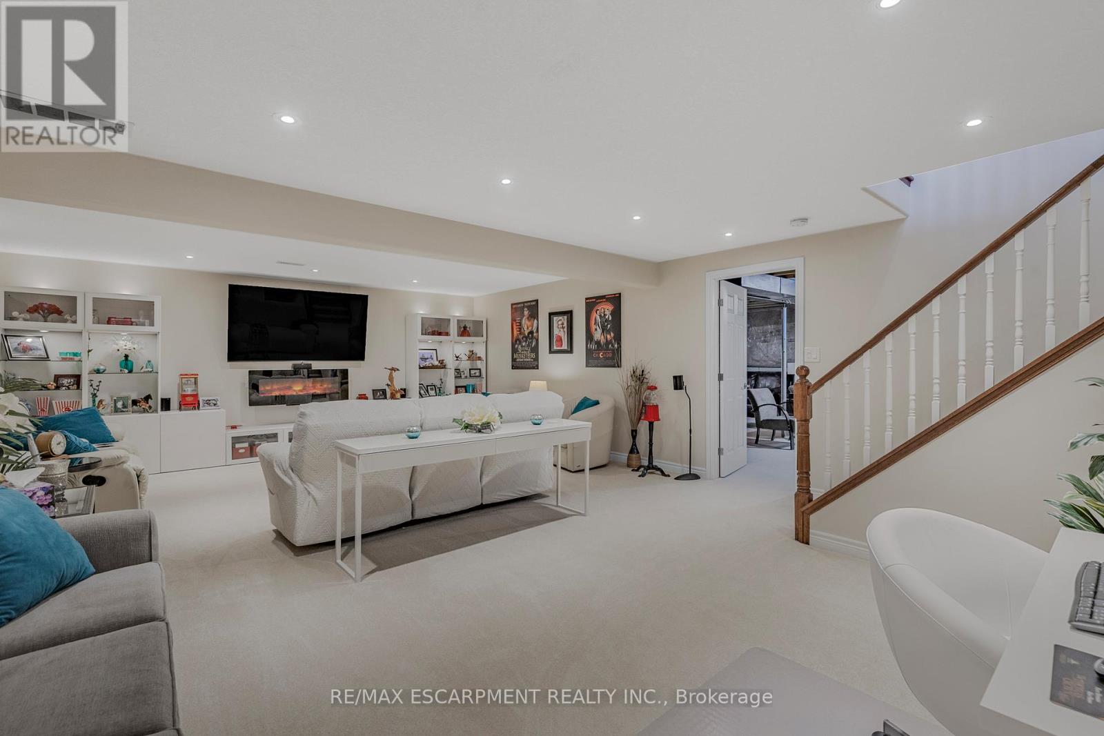 14 Mapleview Drive, Haldimand, Ontario  N0A 1H0 - Photo 36 - X12208467