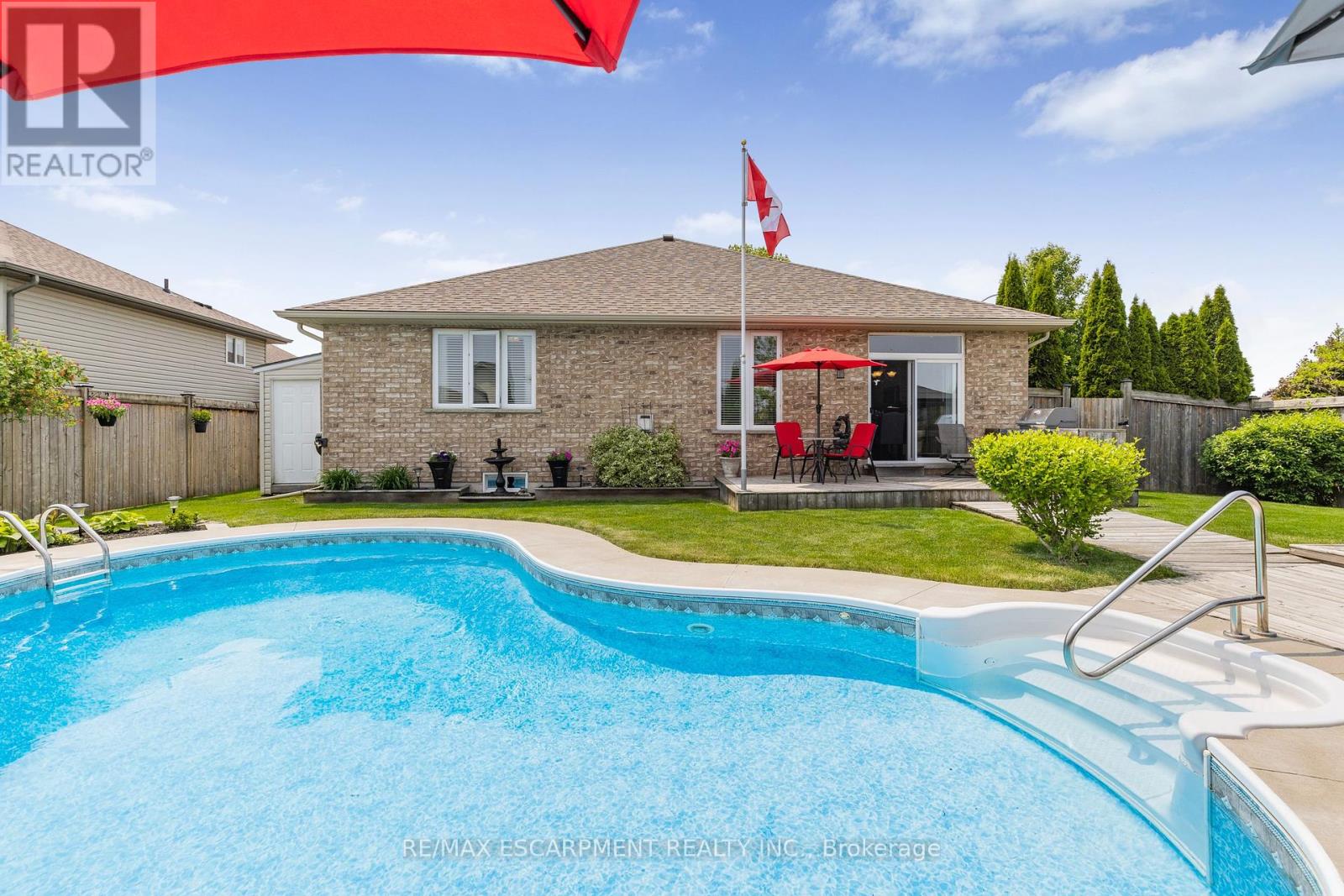14 Mapleview Drive, Haldimand, Ontario  N0A 1H0 - Photo 43 - X12208467