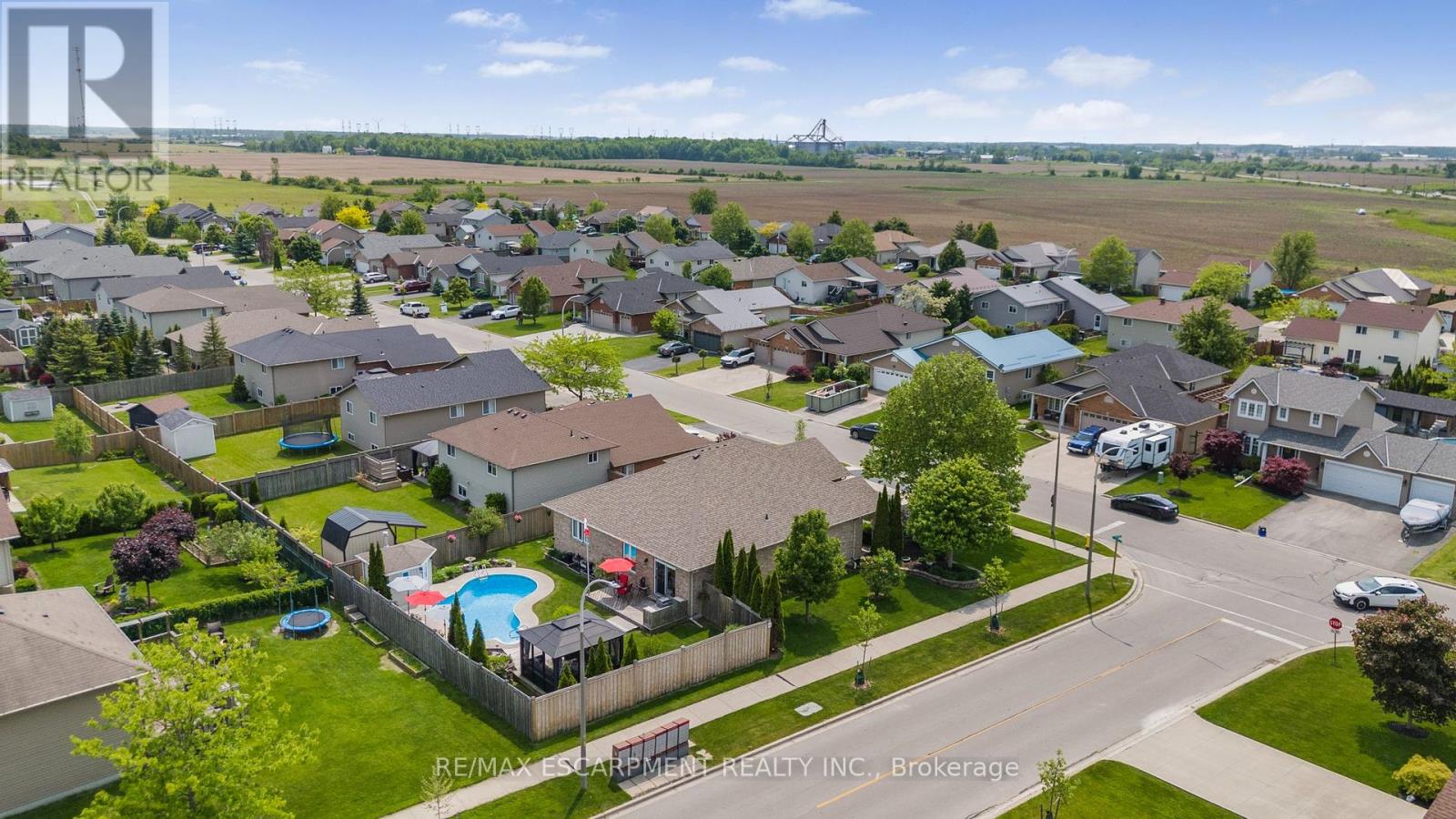 14 Mapleview Drive, Haldimand, Ontario  N0A 1H0 - Photo 48 - X12208467