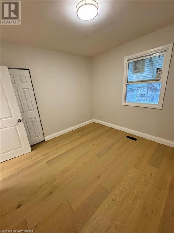 74 St Clair Avenue Unit# Upper, Kitchener, Ontario  N2M 3Z4 - Photo 10 - 40730332